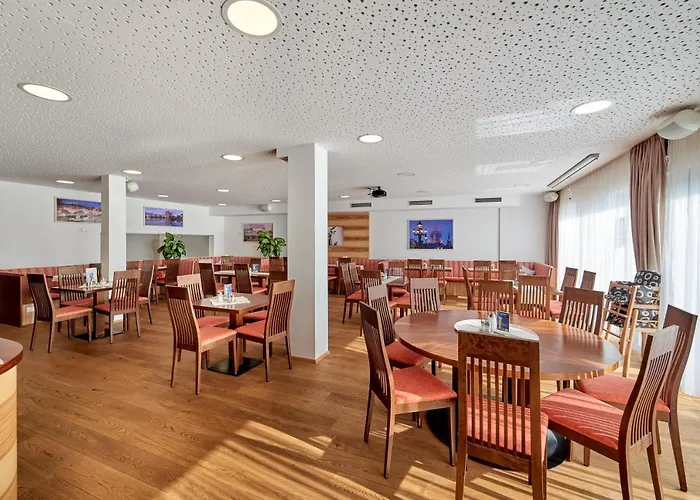 Hotel Gasthof-strasser 3*