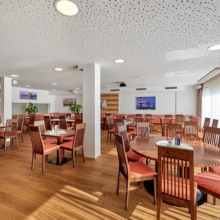 Hotel Gasthof-strasser 3*